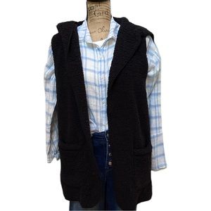 Zenana black fleece hooded sweater vest